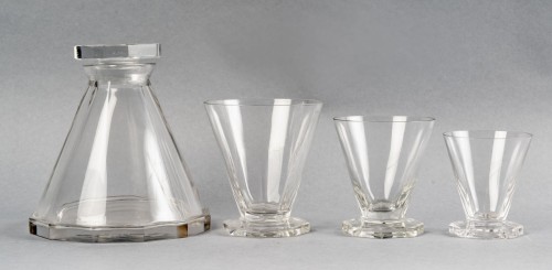 Art Déco - 1935 René Lalique - Service Quincy - 37 Pièces ( 36 Verres - 1 Carafe)