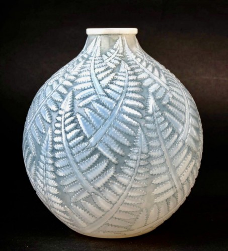 1927 René Lalique - Vase Espalion Cased Opalescent Glass Blue Patina - Art Déco