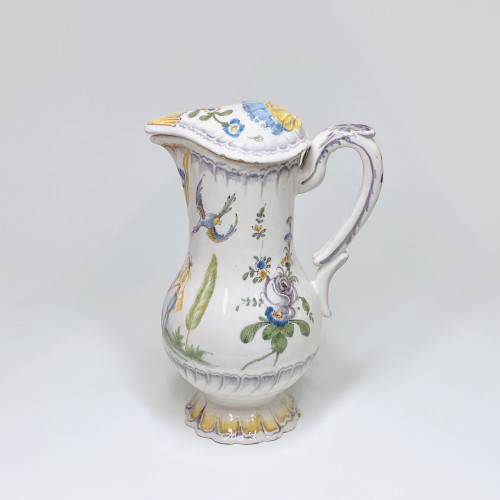 Varages Pitcher decorated with  &quot;The marriage contract&quot; - Eighteenth cent - Porcelain & Faience Style Louis XVI