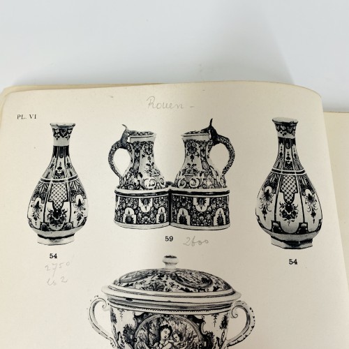 Antiquités - Pair of Rouen earthenware bottle vases - Early eighteenth century