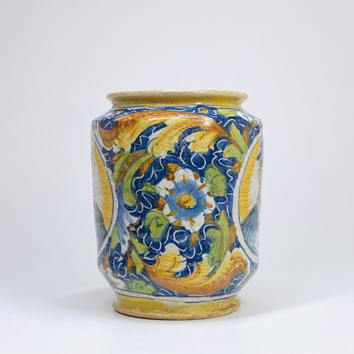 Céramiques, Porcelaines  - Albarello en majolique de Venise - XVIe siècle