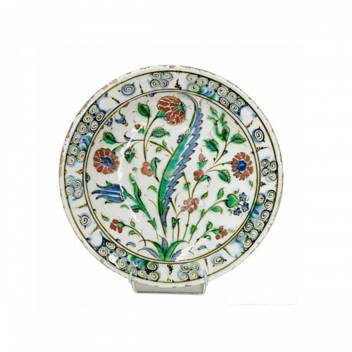 Plat en céramique d'Iznik à la palme saz vers 1700