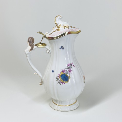 Céramiques, Porcelaines  - Verseuse en porcelaine de Meissen - XVIIIe siècle