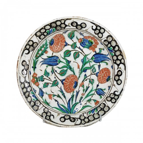 Plat en céramique d'Iznik - Turquie ottomane fin du XVIe siècle