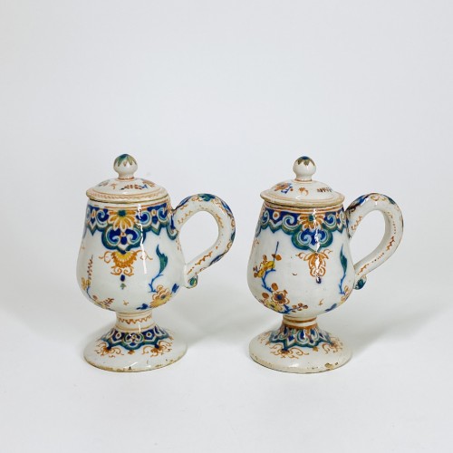Pair of Delft earthenware mustard pots - Eighteenth century - 