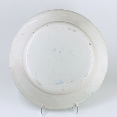 Céramiques, Porcelaines  - Plat en faïence de Laterza " La chasse à l'éléphant" - XVIIe siècle