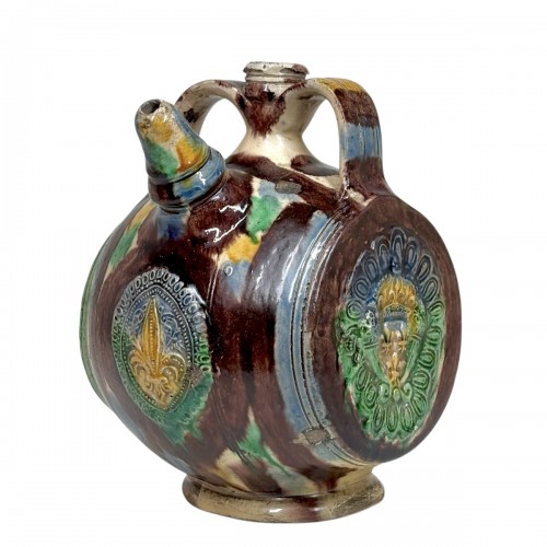 Glazed earthenware barrel from Saintonge bearing the coat of arms of France