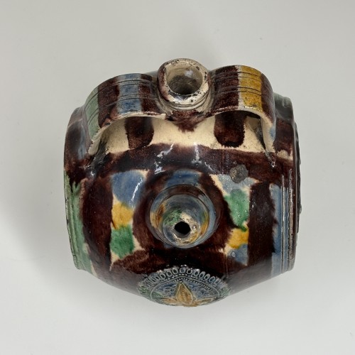 Renaissance - Glazed earthenware barrel from Saintonge bearing the coat of arms of France