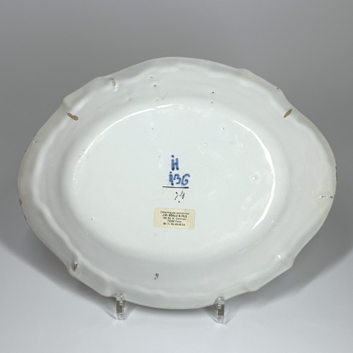 Strasbourg earthenware dish with Chinese figures (Joseph Hannong) - Eightee - Louis XV