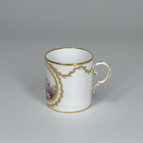 Tasse litron en porcelaine de Sèvres du XVIIIe siècle - Bils Céramiques