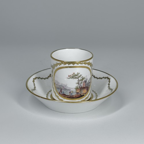 Louis XV - Tasse litron en porcelaine de Sèvres du XVIIIe siècle