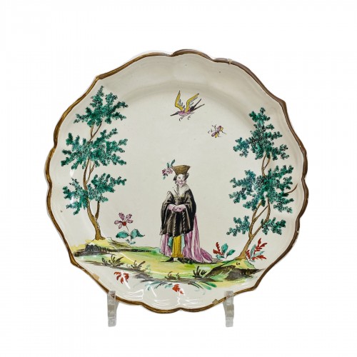 Milan Fabrique Clerici - Plate decorated with a woman - 18th century
