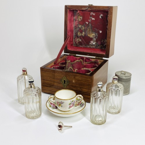 Objects of Vertu  - Coffret à parfum de voyage d&#039;époque Louis XVI