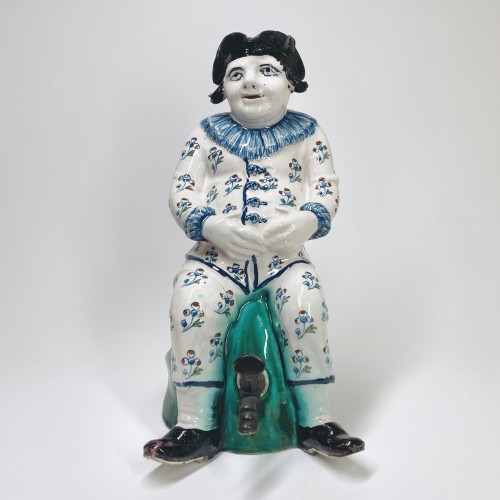 Brussels earthenware fountain depicting a seated figure - Eighteenth centur - Porcelain & Faience Style Louis XV
