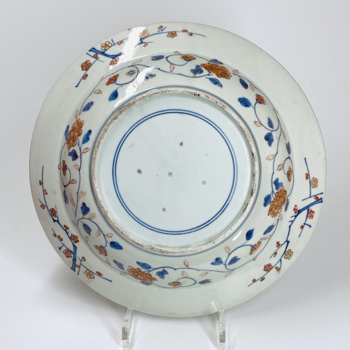 Japon - Plat en porcelaine à décor Imari - Début du XVIIIe siècle - Arts d