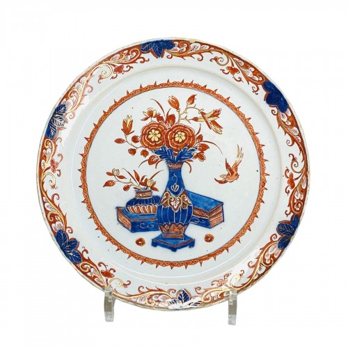 Delft - Plate with "Delft doré" decoration - Early Eighteenth century
