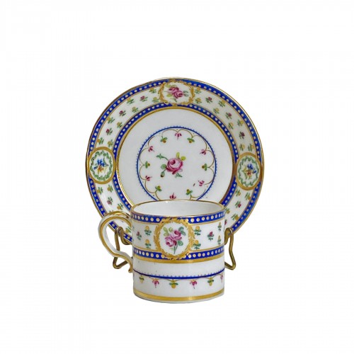 Sèvres porcelain mignonette cup - Eighteenth century