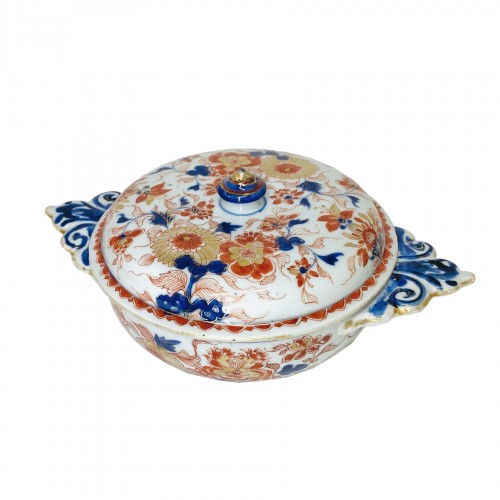 Chinese porcelain écuelle decorated  Imari - Kangxi period (1662-1722)