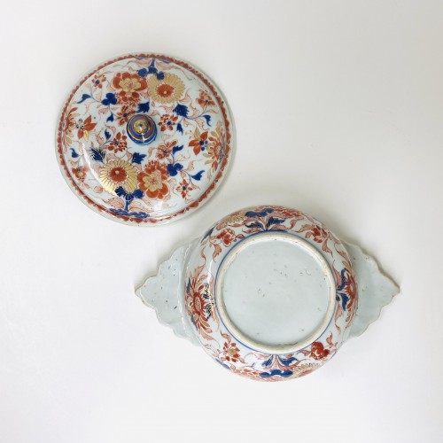 18th century - Chinese porcelain écuelle decorated  Imari - Kangxi period (1662-1722)