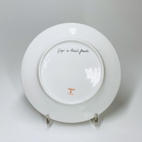 Céramiques, Porcelaines  - Six assiettes en porcelaine à décor d'oiseaux - Paris (Nast) début du XIXe siècle