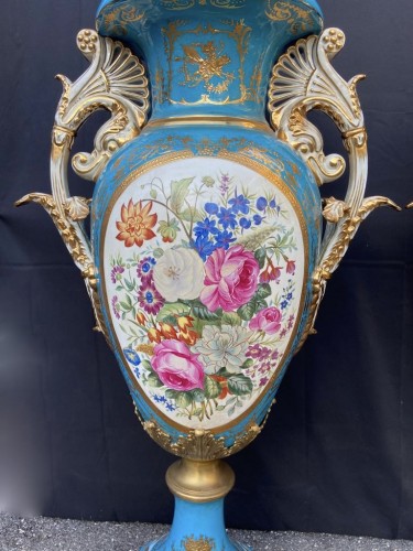 XXe siècle - Paire de grands vases en porcelaine, 20e siècle