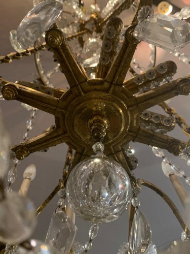 Antiquités - Grand lustre à 16 lumières en bronze doré et cristal, fin XIXe siècle