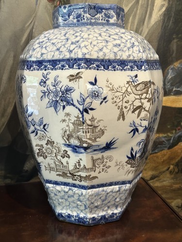 Paire de grandes potiches bleue et blanche, Japon XIXe iècle - 