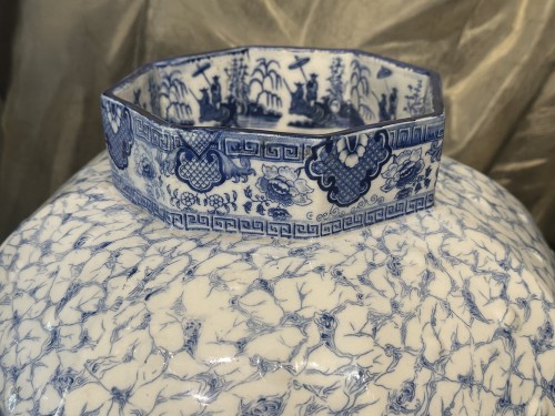 Antiquités - Paire de grandes potiches bleue et blanche, Japon XIXe iècle