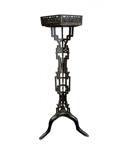 Paire de sellettes laquées noire et or, Angleterre XIXe siècle