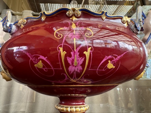 Antiquités - Surtout de table en porcelaine, XIXe siècle