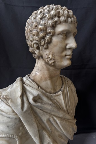 Buste d'Empereur Romain en marbre, époque XVIIe siècle - 