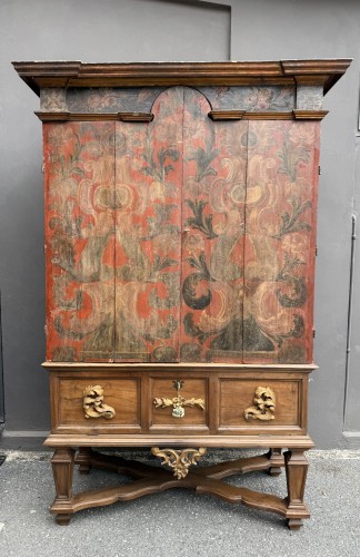 Cabinet ou meuble de présentation du XVIIIe siècle en bois laqué et bois naturel  - Mobilier Style 