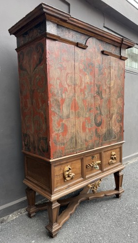 Mobilier Cabinet & Coffre - Cabinet ou meuble de présentation du XVIIIe siècle en bois laqué et bois naturel 