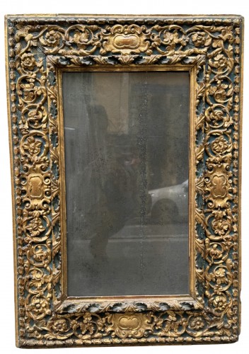 Cadre en bois scupté et doré, Italie XVIIe siècle