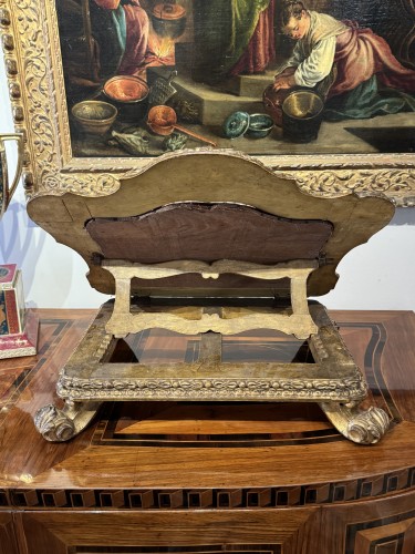 Objet de décoration  - Lutrin en bois sculpté et doré, Italie Rome époque Louis XIV