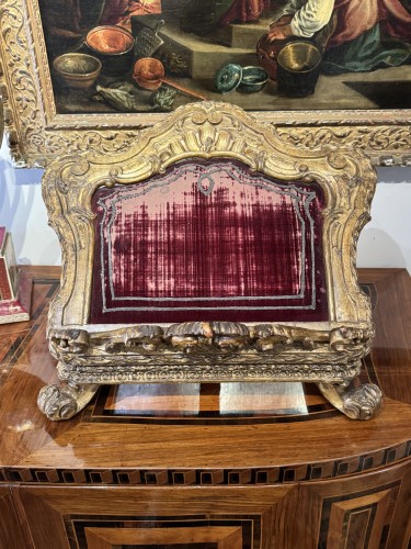 Lutrin en bois sculpté et doré, Italie Rome époque Louis XIV - Blue Antique - Enzo Gironi 