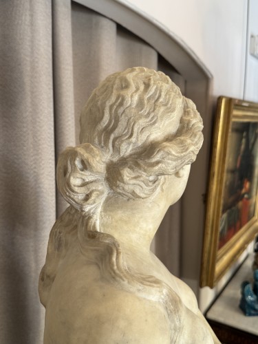 Antiquités - Grande Venus en marbre de Carrare, Italie XVIIIe siècle