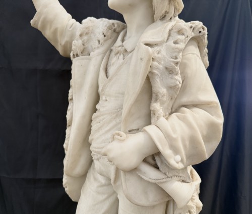  - BAZZANTI Pietro Sculpture en marbre représentant "Jeune saltimbanque et son singe "