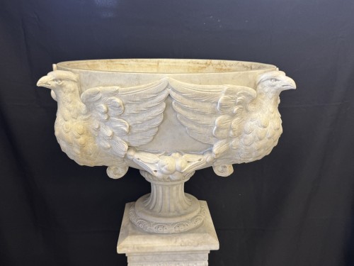 Vasque sur colonne en marbre blanc de Carrare, fin XIXe siècle - Objet de décoration Style Napoléon III