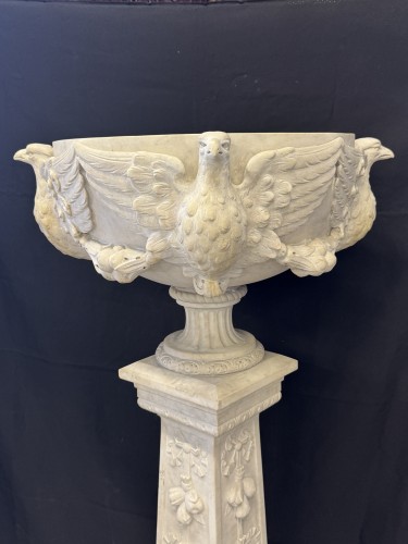 Objet de décoration  - Vasque sur colonne en marbre blanc de Carrare, fin XIXe siècle