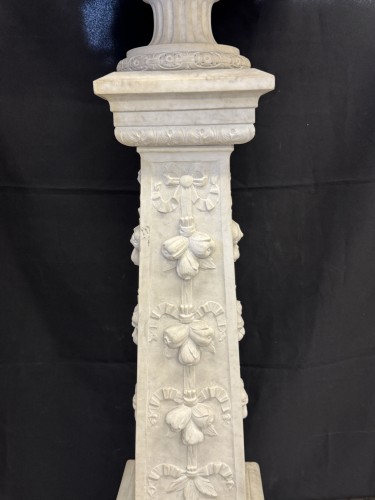 XIXe siècle - Vasque sur colonne en marbre blanc de Carrare, fin XIXe siècle