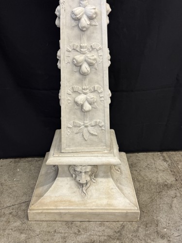 Vasque sur colonne en marbre blanc de Carrare, fin XIXe siècle - Napoléon III