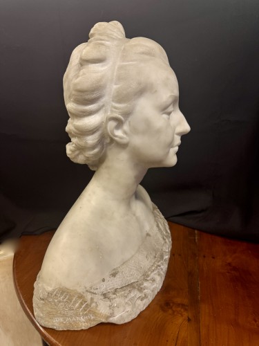 Sculpture Sculpture en Marbre - Giandomenico DE MARCHIS (1893-1967) Buste de femme en marbre 