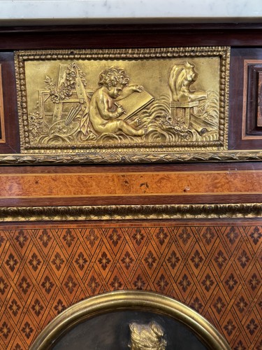 Meuble d'appui en bois de placage, marqueterie et bronze doré, attribué à Paul SORMANI Att. - 