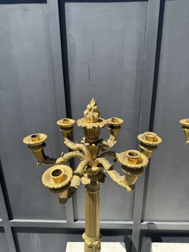 Antiquités - Paire de grands candélabres en bronze doré à six lumières - Epoque début XIX° siècle
