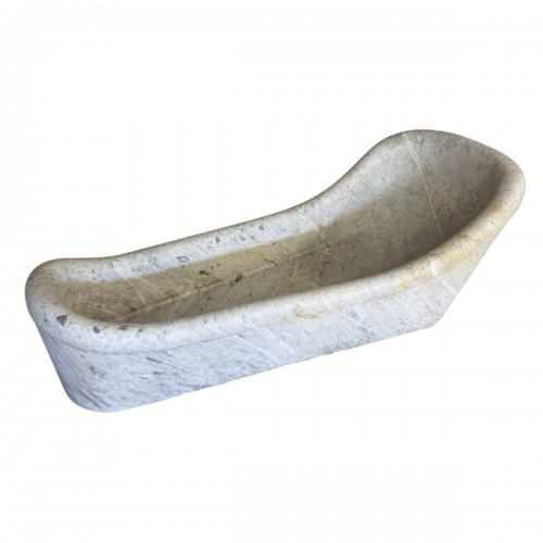 Grande vasque du XVIIIe siècle en marbre de Carrare