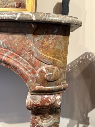 Antiquités - Cheminée en marbre brèche, France XIXe siècle