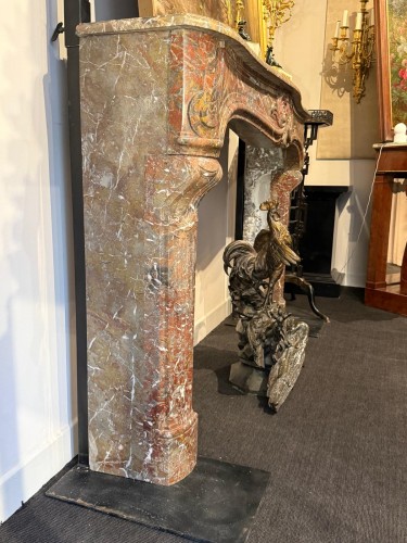 Antiquités - Cheminée en marbre brèche, France XIXe siècle