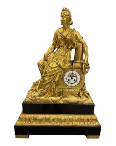 Grande pendule "Calliope" en bronze doré XIXe siècle
