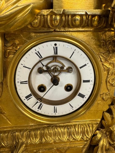 Grande pendule "Calliope" en bronze doré XIXe siècle - Blue Antique - Enzo Gironi 